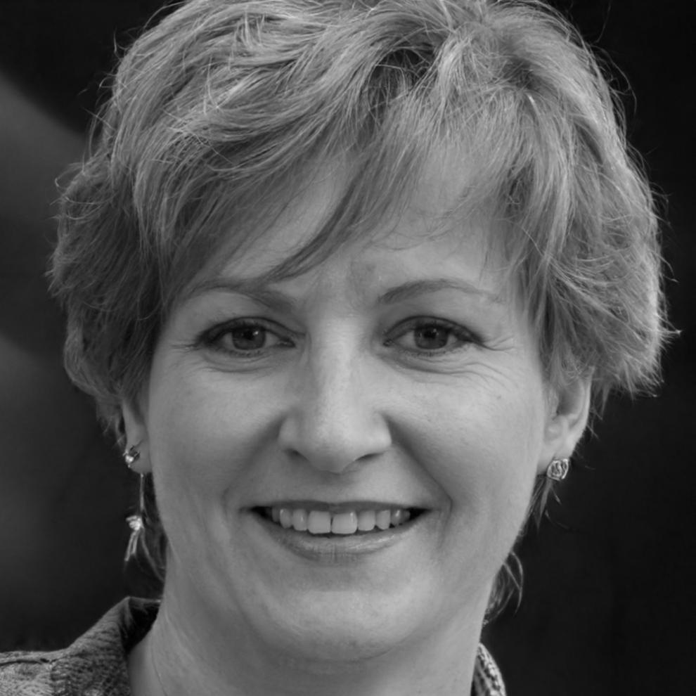 Dr. Sarah Müller - Strategische Finanzplanung